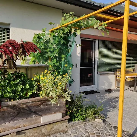 Schone Haushalfte Mit Terrasse Im Salzkammergut Daire Ebensee